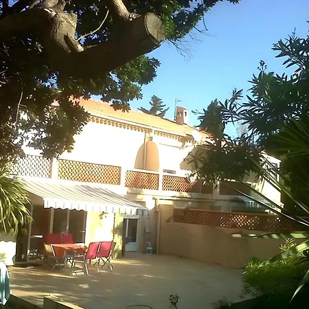 Courtille * Fréjus